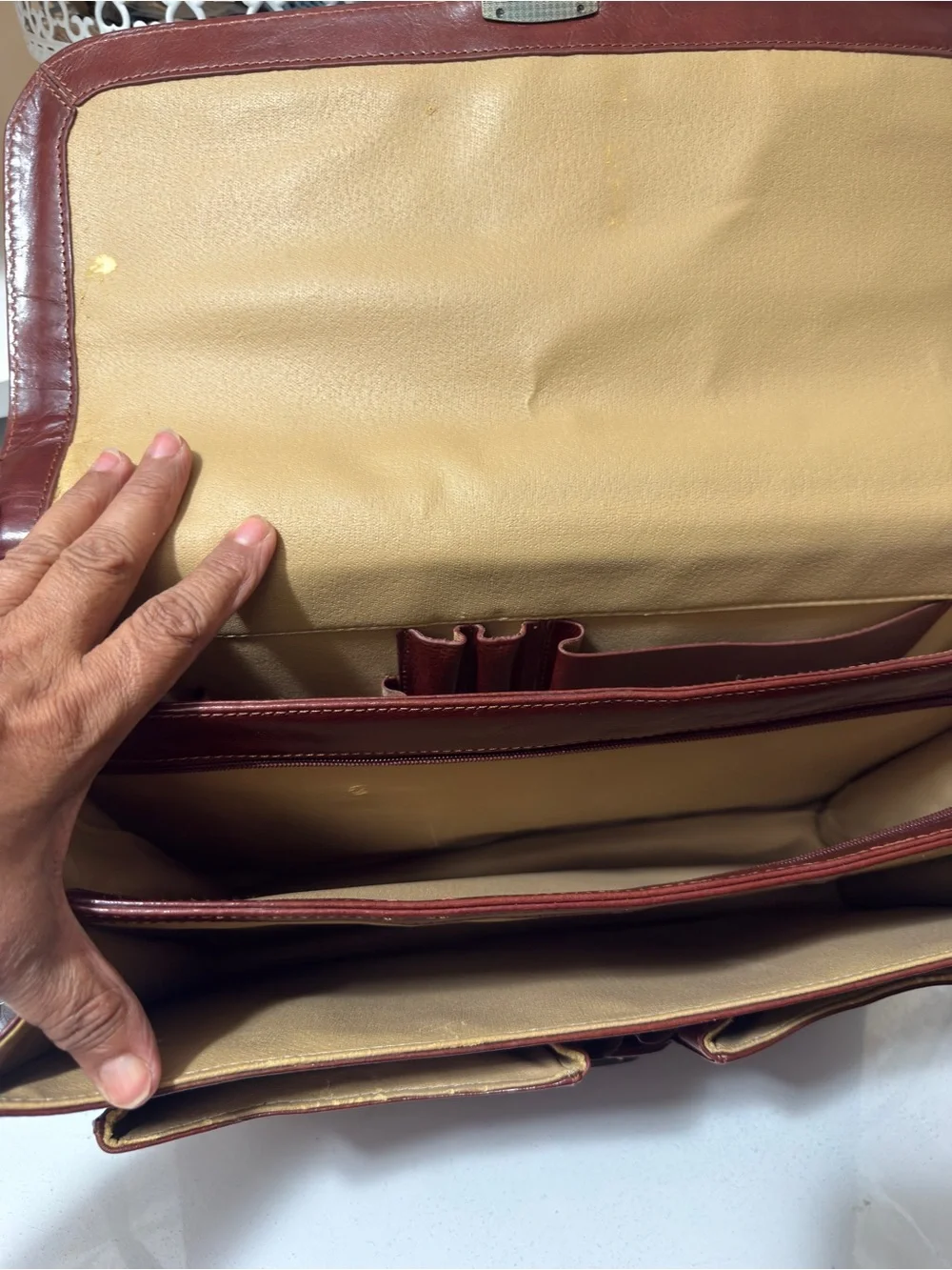 Leather Briefcase Messenger Bag in Brown - Classic Professional Carry